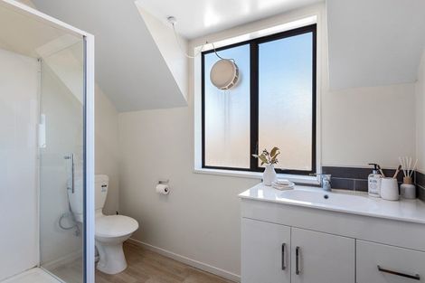 Photo of property in 2/28 Field Terrace, Upper Riccarton, Christchurch, 8041