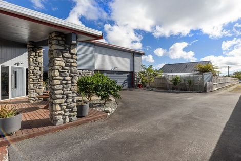 Photo of property in 6a Queenwood Road, Levin, 5510