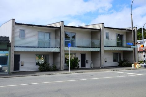 Photo of property in 19u4 Collins Avenue, Tawa, Wellington, 5028