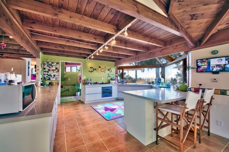 Photo of property in 234 Scenic Drive, Titirangi, Auckland, 0604