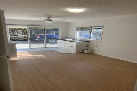 Photo of property in 1/36 Saddleback Rise, Murrays Bay, Auckland, 0630