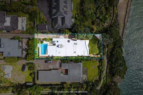 Photo of property in 19 Bournemouth Terrace, Murrays Bay, Auckland, 0630