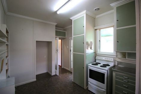 Photo of property in 34 Botanical Road, Takaro, Palmerston North, 4412