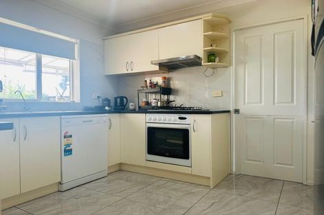 Photo of property in 49 Longford Park Drive, Takanini, 2112