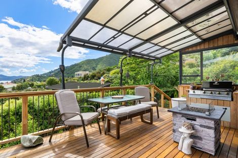 Photo of property in 32-34 Moana View Road, Waikawa, Picton, 7220
