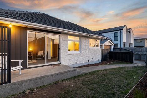 Photo of property in 1/180 Edgeware Road, Edgeware, Christchurch, 8013