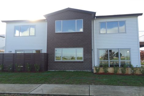 Photo of property in 2 Tarapiroe Avenue, Takanini, 2112