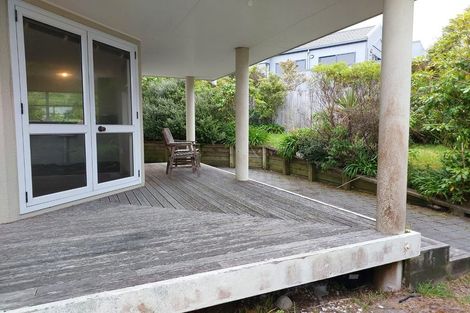Photo of property in 56 Ashton Fitchett Drive, Brooklyn, Wellington, 6021