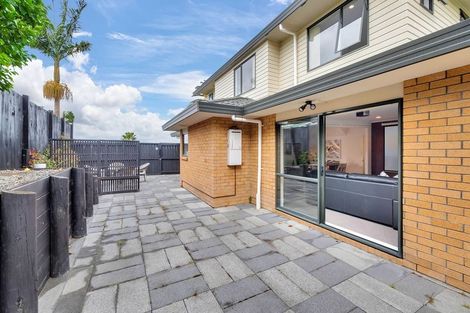 Photo of property in 15 San Carlo Court, Henderson, Auckland, 0612