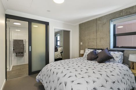 Photo of property in Frame Apartments, 902/111u Molesworth Street, Thorndon, Wellington, 6011