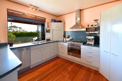 Photo of property in 836 Sandspit Road, Warkworth, 0982