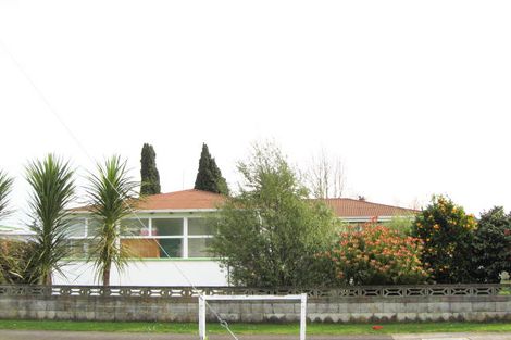Photo of property in 2 Read Crescent, Clive, 4102