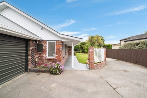 Photo of property in 21 Highsted Road, Bishopdale, Christchurch, 8053