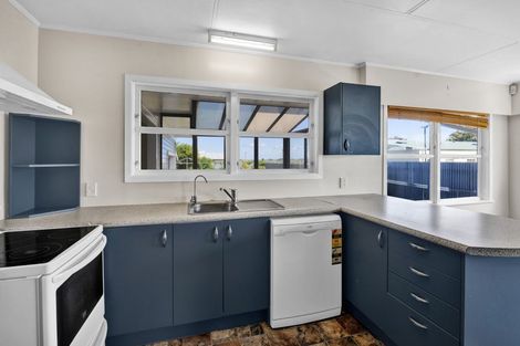 Photo of property in 25 Hunter Street, Hawera, 4610