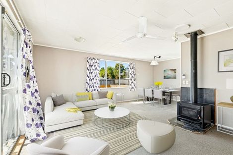 Photo of property in 56 Lavelle Road, Henderson, Auckland, 0612
