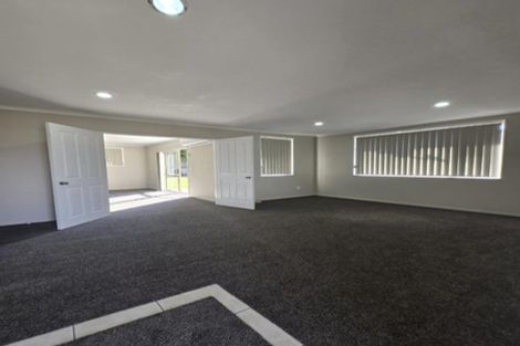 Photo of property in 5 Prado Drive, Pukekohe, 2120