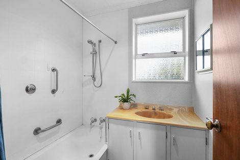 Photo of property in 1d Rossiter Crescent, Lynmouth, New Plymouth, 4310