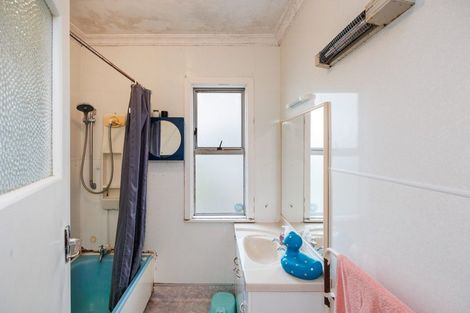 Photo of property in 32 Haydon Street, Roslyn, Palmerston North, 4414