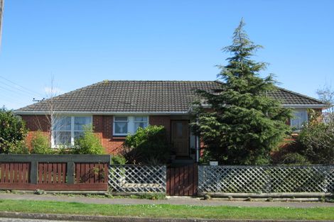 Photo of property in 1 Gordon Crescent, Marton, 4710