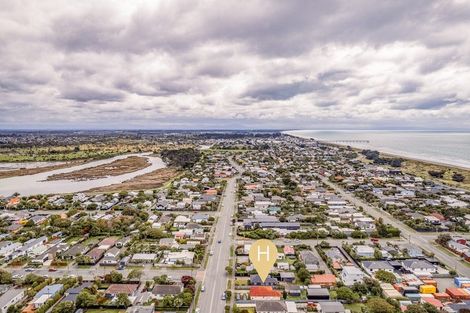 Photo of property in 59 Estuary Road, New Brighton, Christchurch, 8061
