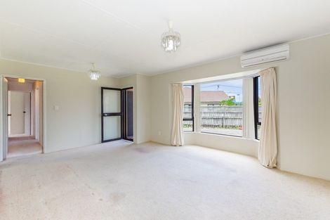 Photo of property in 14 Te Kupe Road, Paraparaumu Beach, Paraparaumu, 5032