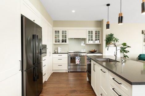 Photo of property in 5 Avocado Lane, Bethlehem, Tauranga, 3110