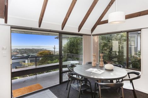Photo of property in 1/17 Moncks Spur Road, Redcliffs, Christchurch, 8081