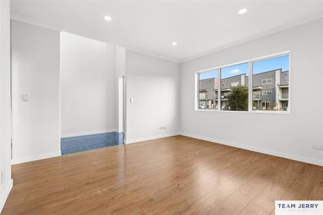 Photo of property in 3 Knockanara Drive, Flat Bush, Auckland, 2019