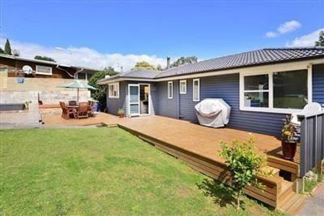 Photo of property in 17 Kathleen Street, Totara Vale, Auckland, 0627