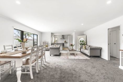 Photo of property in 36 Ranchod Terrace, Pukekohe, 2120