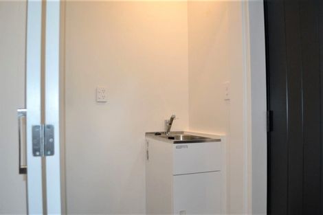 Photo of property in 4/13 Fancourt Street, Karori, Wellington, 6012