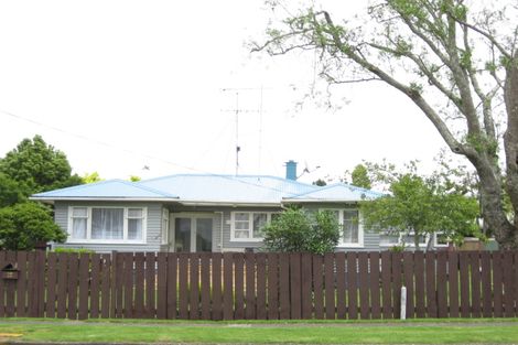Photo of property in 12 Jutland Road, Pukekohe, 2120