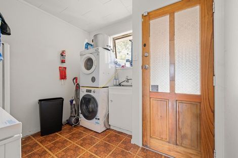 Photo of property in 17 Rautawhiri Road, Helensville, 0800