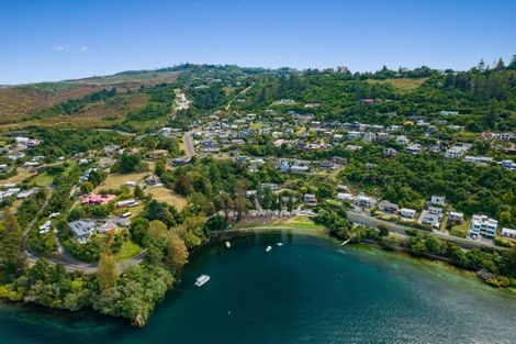 Photo of property in 2/872 Acacia Bay Road, Acacia Bay, Taupo, 3330