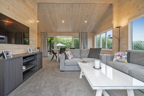 Photo of property in 35 Pleasant Place, Pauanui, Hikuai, 3579