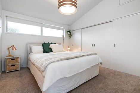 Photo of property in 2/21 Sardinia Rise, Bethlehem, Tauranga, 3110