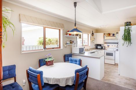 Photo of property in 3 Geraldine Crescent, Cloverlea, Palmerston North, 4412