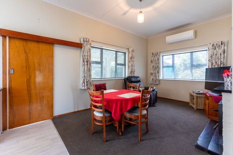 Photo of property in 37 Fox Street, Woodville, 4920