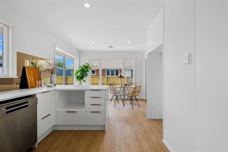 Photo of property in 24 Springhill Street, Avonhead, Christchurch, 8042