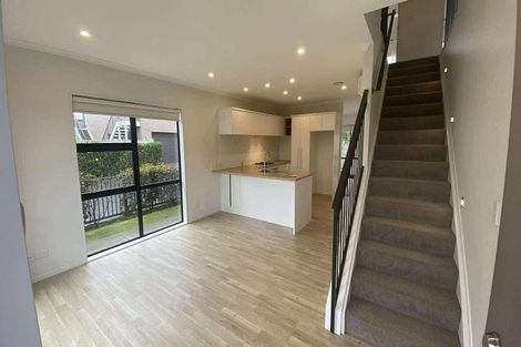 Photo of property in 18 Pepene Avenue, Takanini, 2112