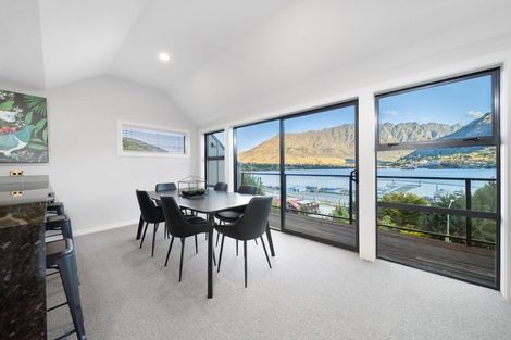 Photo of property in Marina Village, 10/10 Marina Drive, Frankton, Queenstown, 9300