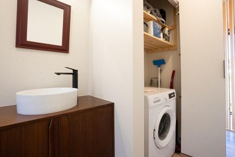 Photo of property in 434 Devon Street West, Lynmouth, New Plymouth, 4310