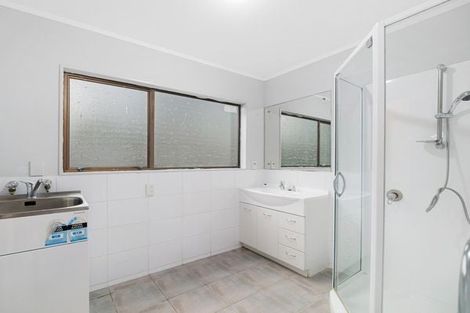 Photo of property in 390 Paremoremo Road, Paremoremo, Auckland, 0632