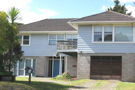 Photo of property in 1/3 Seaton Road, Murrays Bay, Auckland, 0630
