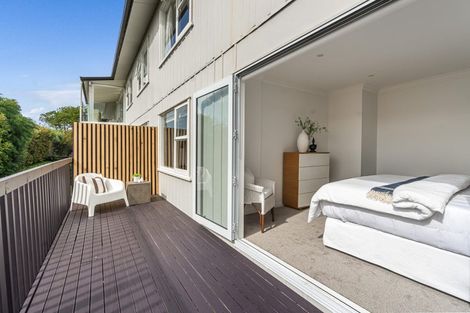 Photo of property in 2/29 Pupuke Road, Takapuna, Auckland, 0622