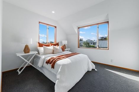 Photo of property in 2/118 Centaurus Road, Huntsbury, Christchurch, 8022