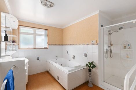 Photo of property in 18 Norrie Street, Te Puke, 3119