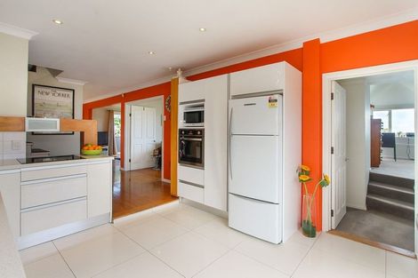 Photo of property in 2/111 Beach Road, Castor Bay, Auckland, 0620