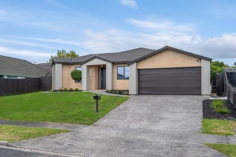 Photo of property in 32 Ambleside Drive, Northpark, Auckland, 2013