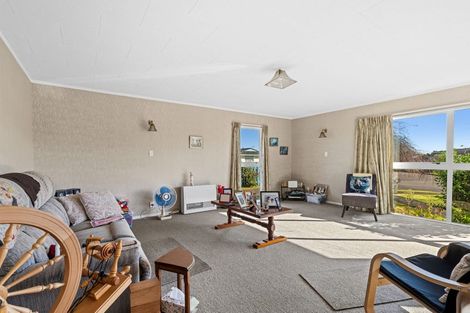 Photo of property in 10 Aitchison Place, Levin, 5510